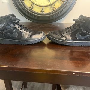 Jordan 1 Triple Black. Used in good condition. No defects.